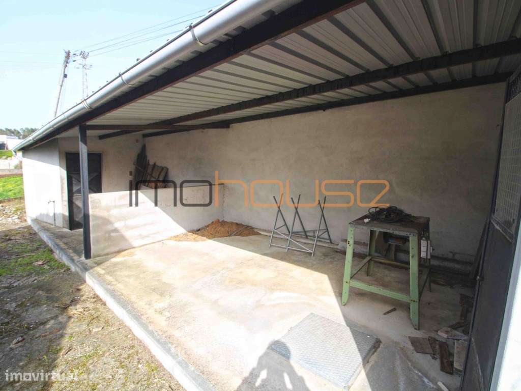 Casa térrea para restaurar em São João de Ver - Grande imagem: 5/16