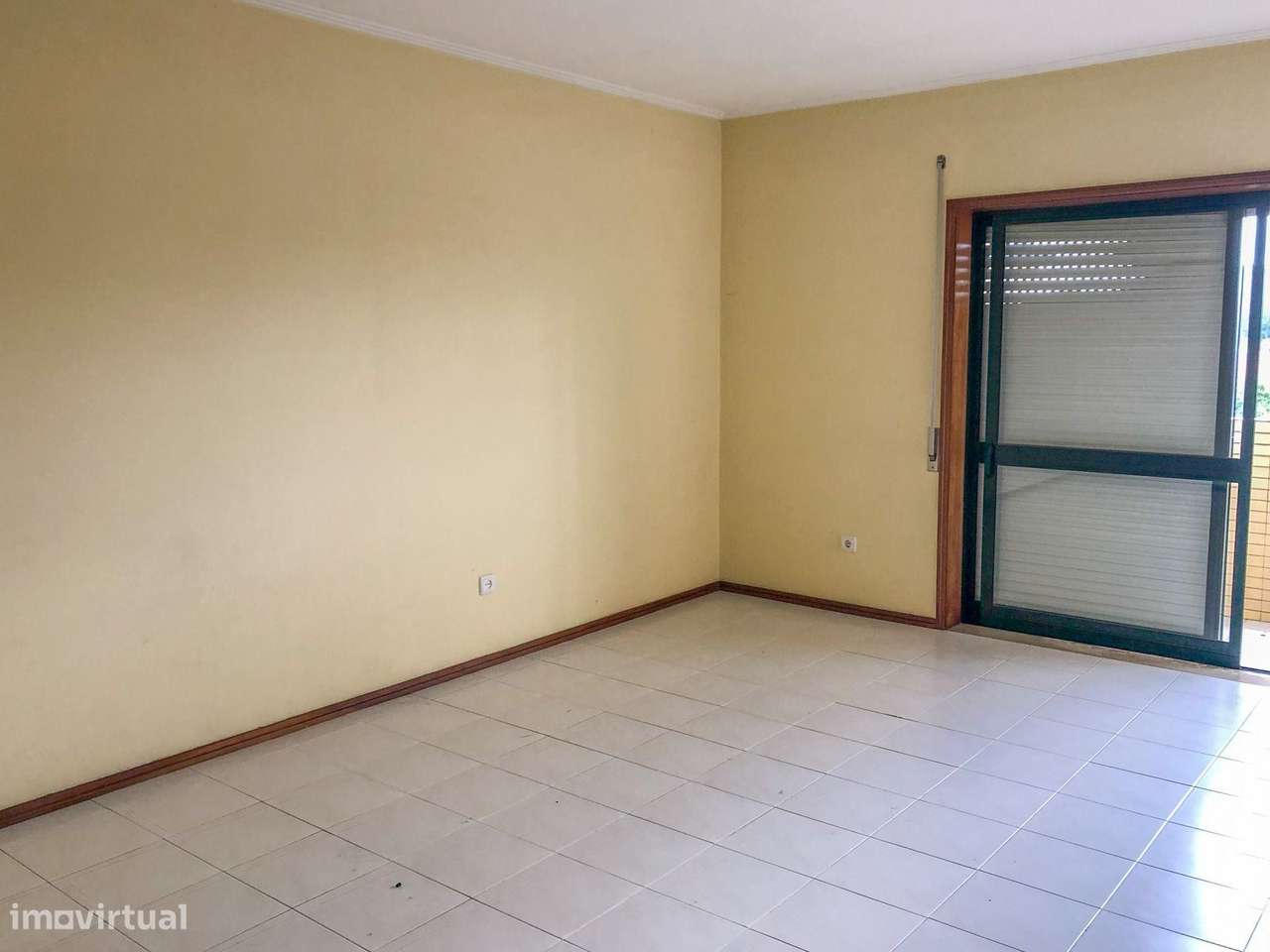 T3 com 2 WC's com 3 varandas em Oliveira do Douro - Grande imagem: 3/25