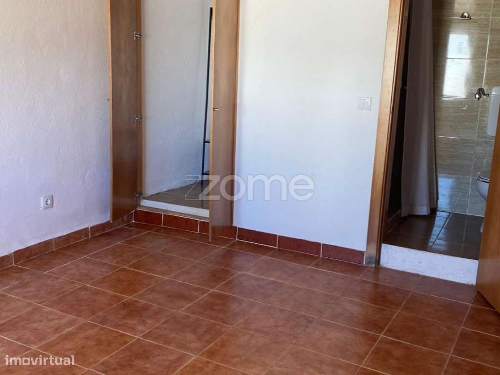 Moradia com 2 quartos para arrendamento na Praia das Maçãs - Grande imagem: 5/13