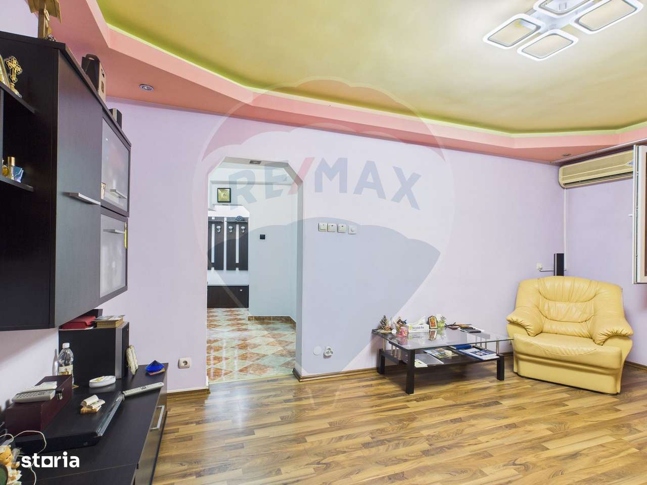 Apartament cu 3 camere de vânzare în zona 1 Decembrie 1918-9