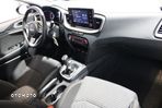 Kia Ceed 1.5 T-GDI M - 7