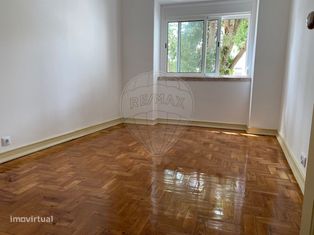 Apartamento T1 para arrendamento