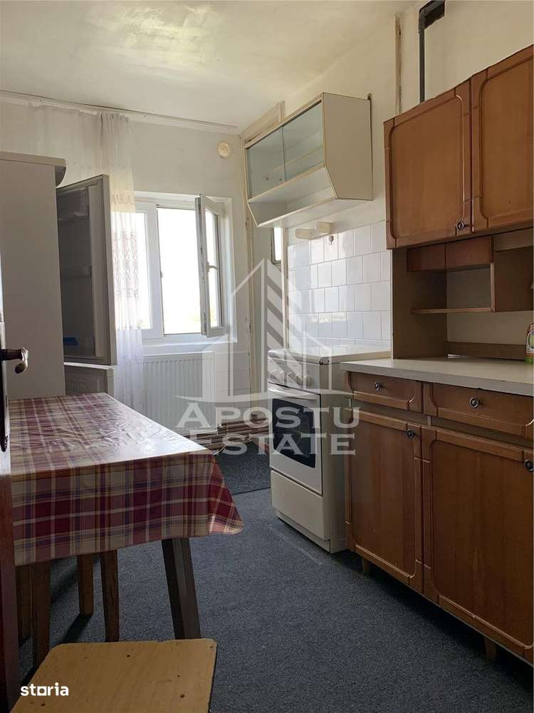Apartament cu 2 camere, decomandat ,cu centrala proprie - Imagine principală: 4/5
