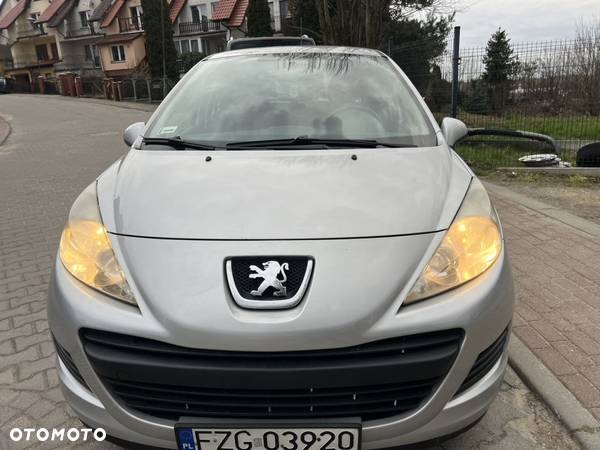 Peugeot 207 - 3