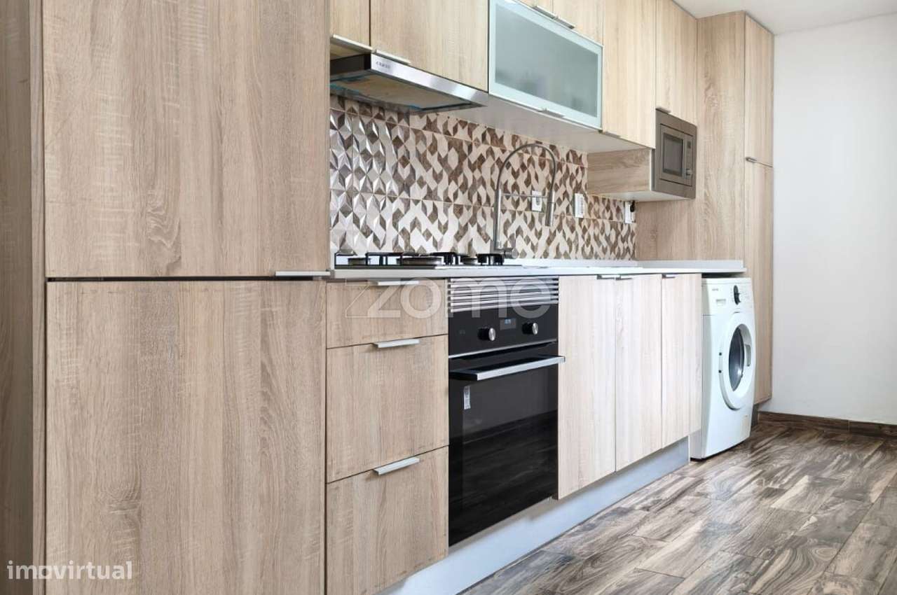 Moradia Térrea T2 - Localização Privilegiada na Bx da Banheira - Grande imagem: 2/21