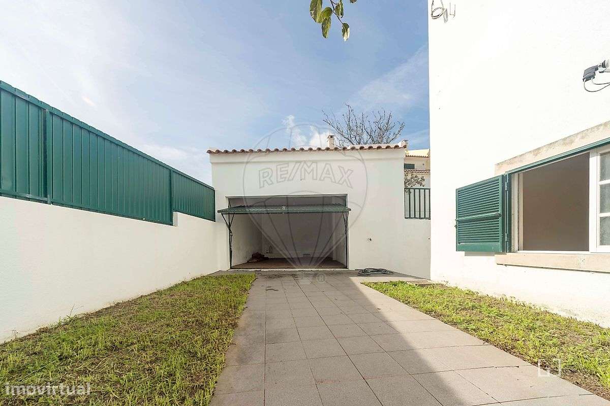 Moradia T5 para venda-6