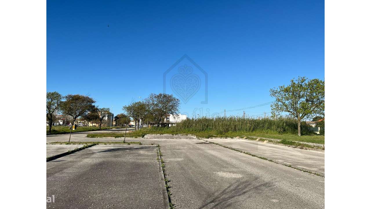 Terreno a 20 Minutos de  Lisboa-10