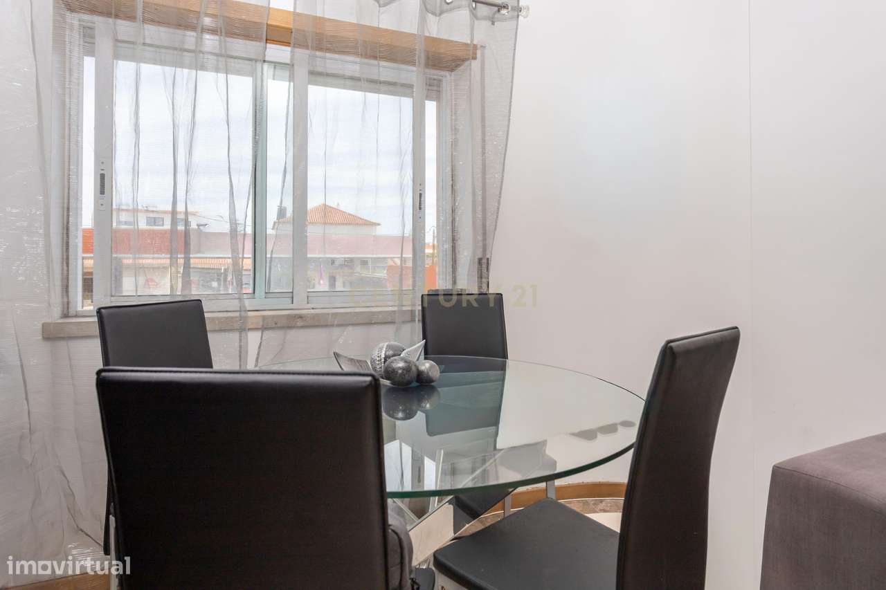 Apartamento de 3 assoalhadas em Palhais, Charneca de Caparica - Grande imagem: 5/35
