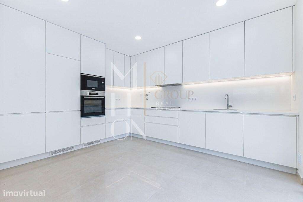 Moradia Geminada T3 de Arquitectura Contemporânea com Vista Panorâmica - Grande imagem: 4/33