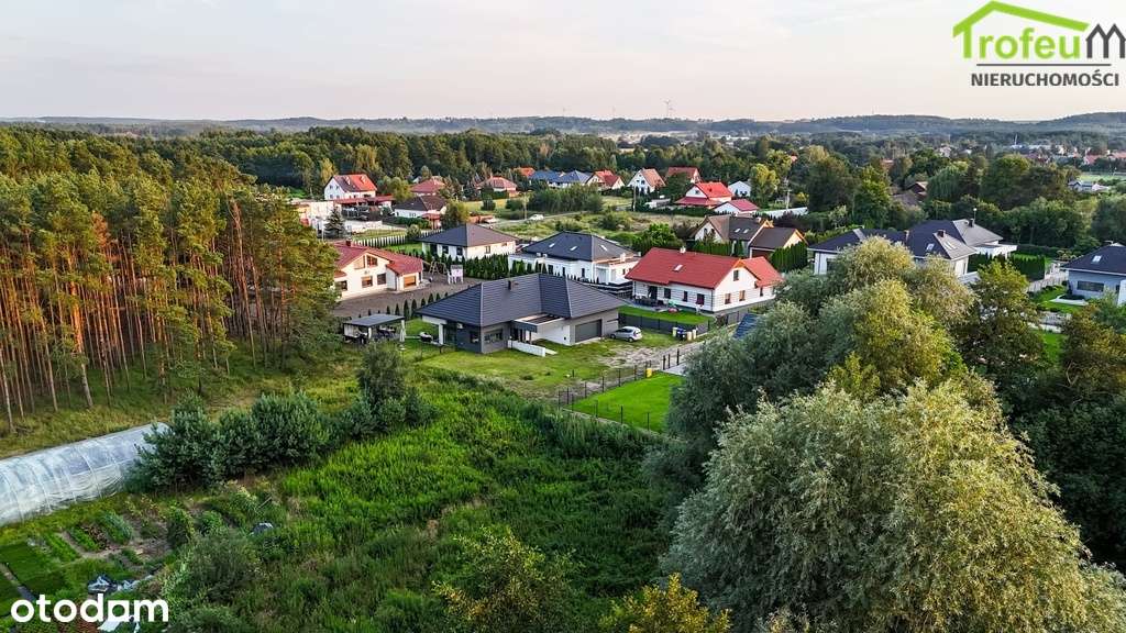 Dom w spokojnej i cichej okolicy-8