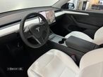 Tesla Model Y RWD - 14