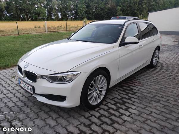 BMW Seria 3 318d xDrive - 2