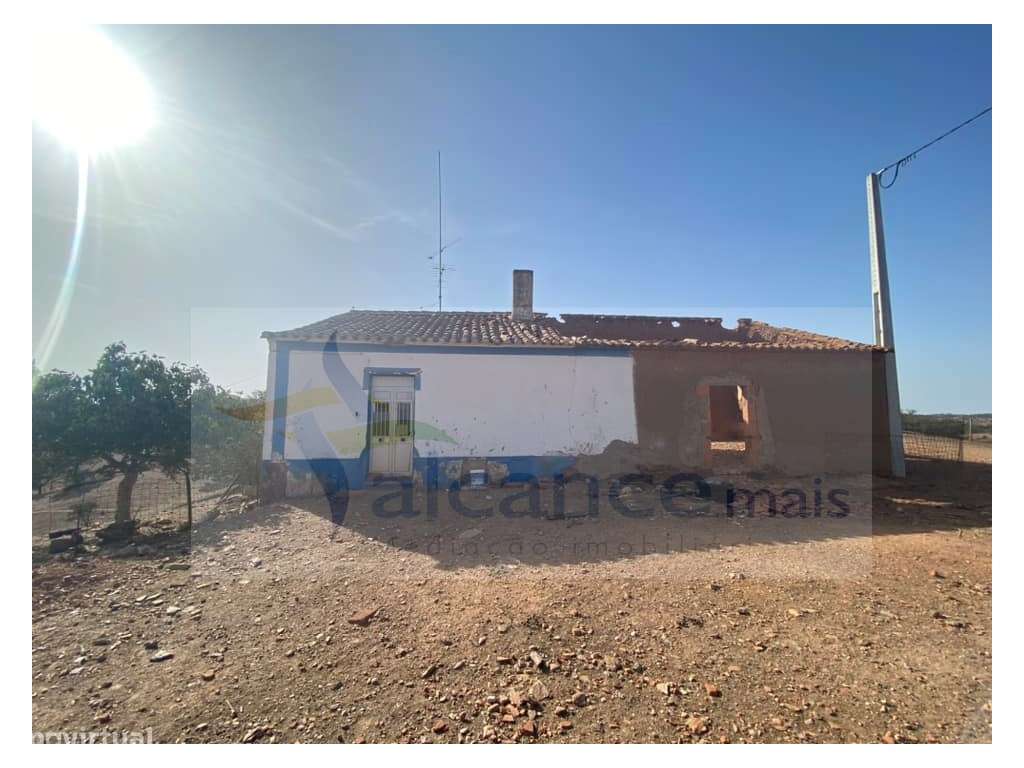 Propriedade de 35 ha - com Monte em Ruínas em Serpa-23