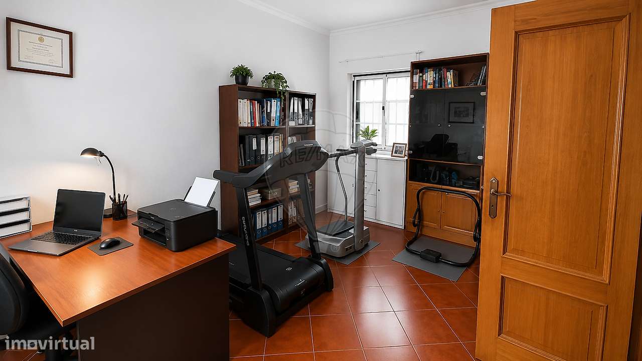Moradia T5 para venda-18