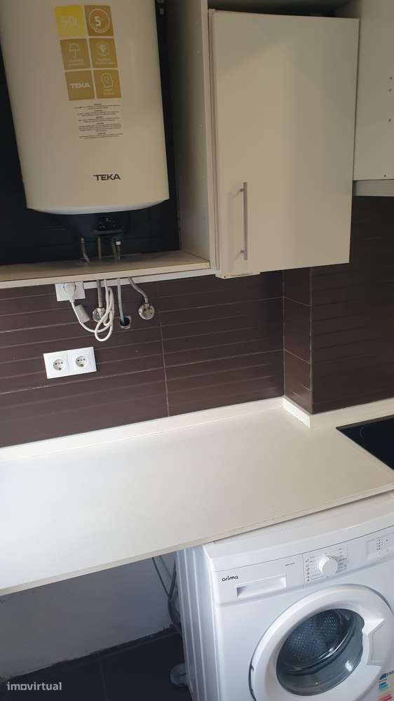 T2 coz. equipada na R. Caludio Nunes - Benfica.  A nao perder - Grande imagem: 5/19