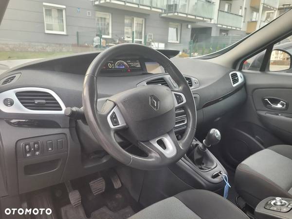 Renault Scenic 1.6 16V TomTom Edition - 18