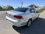 Volkswagen Passat Variant 1.6 TDI BlueMotion Technology Highline - 5