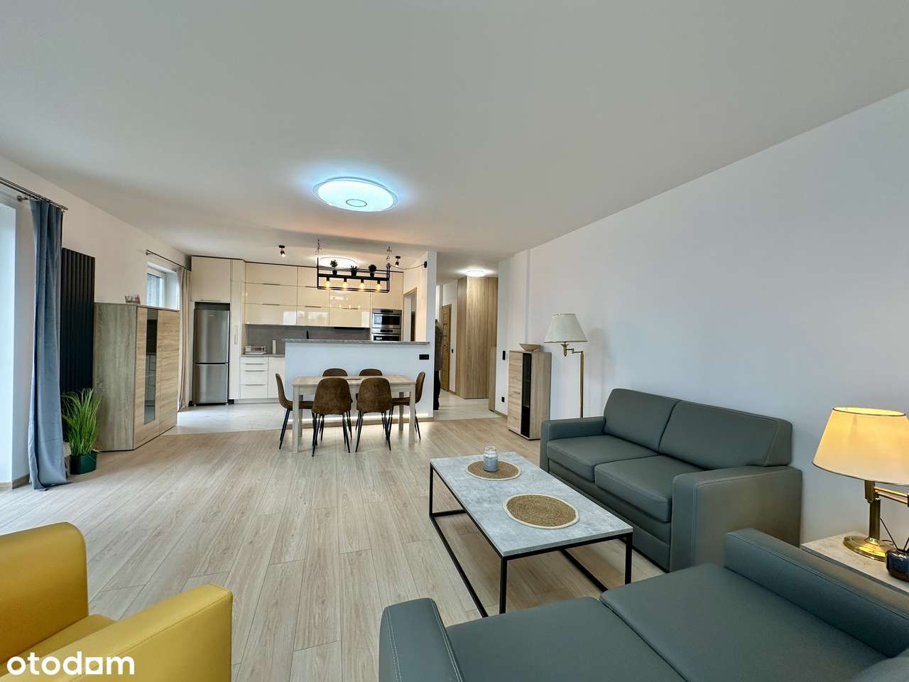 Przestronne, wyposażone, z dużym tarasem, garażem i komórką - Pełny obrazek: 5/17