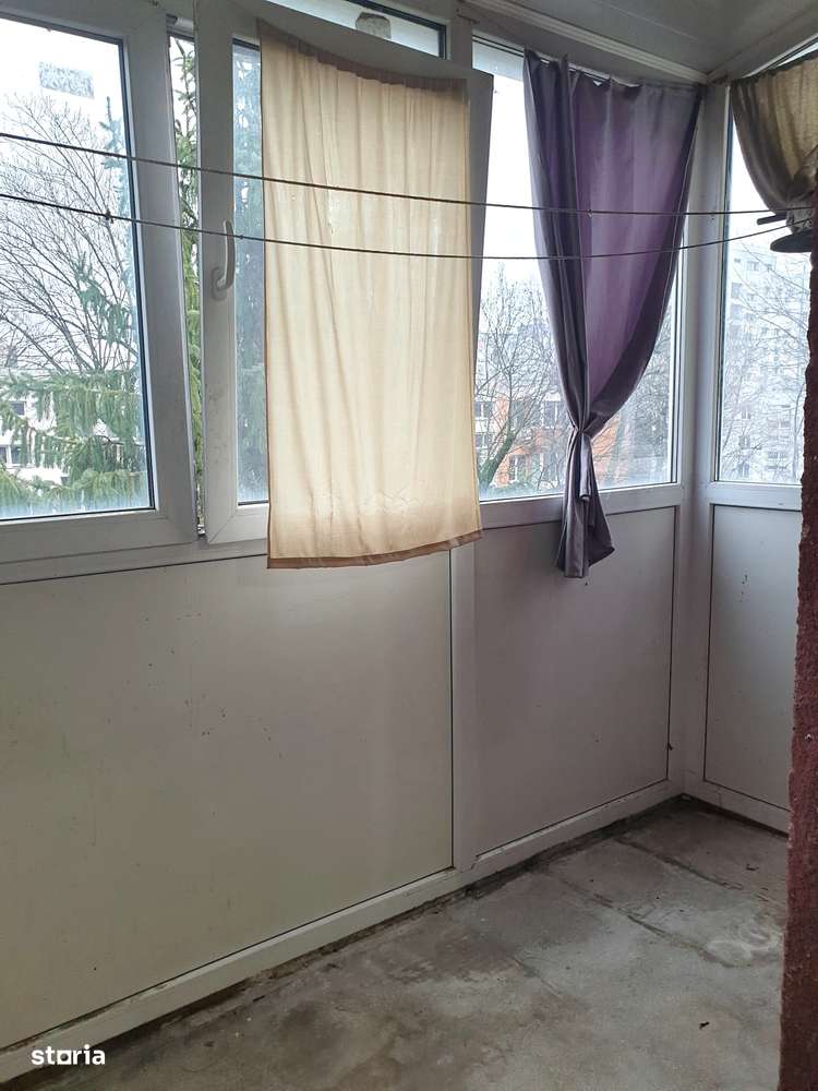 Titan Potcoava- parc Brancusi-2