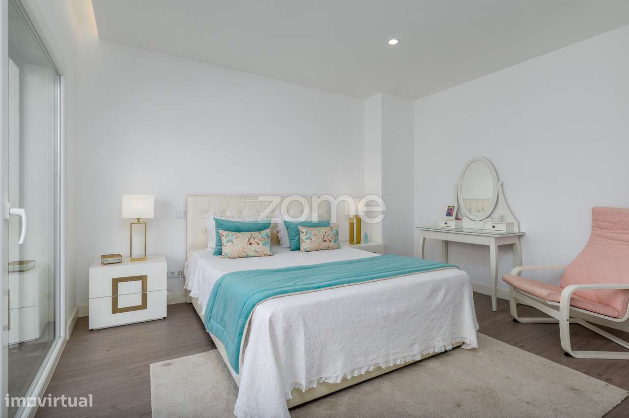 Moradia T4 Bª São Sebastião - Famões-20