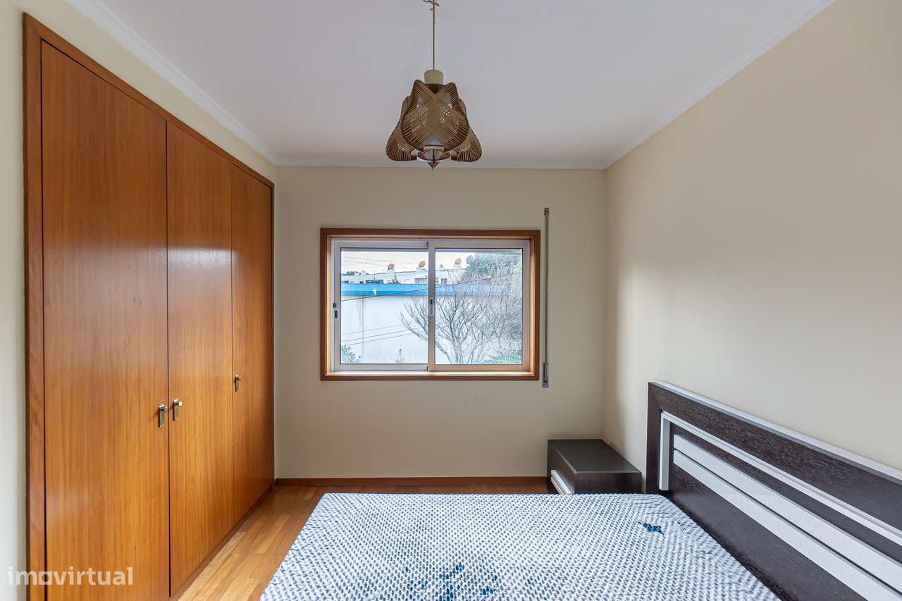 Apartamento T2 com box em Canidelo-15