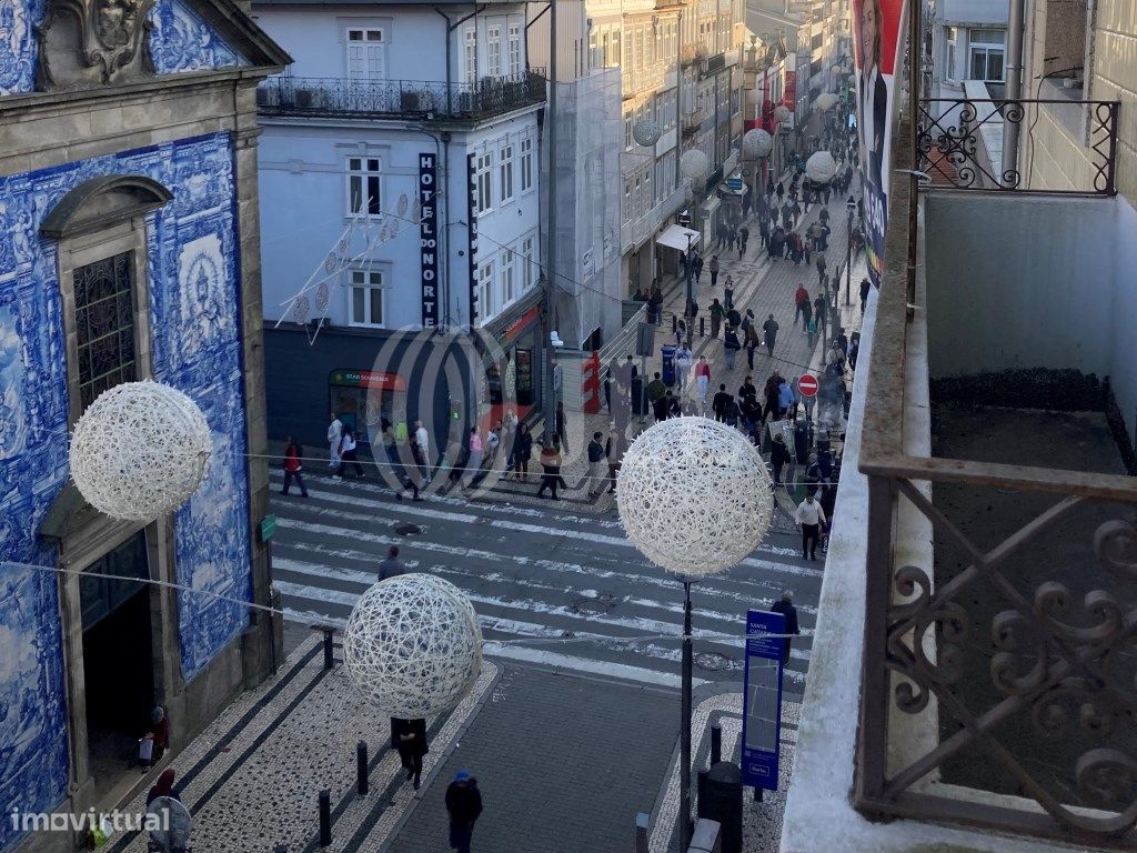 Apartamento T4 na Rua de Santa Catari...