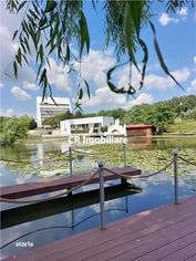 Vila de vanzare cu iesire (ponton) la lacul Snagov