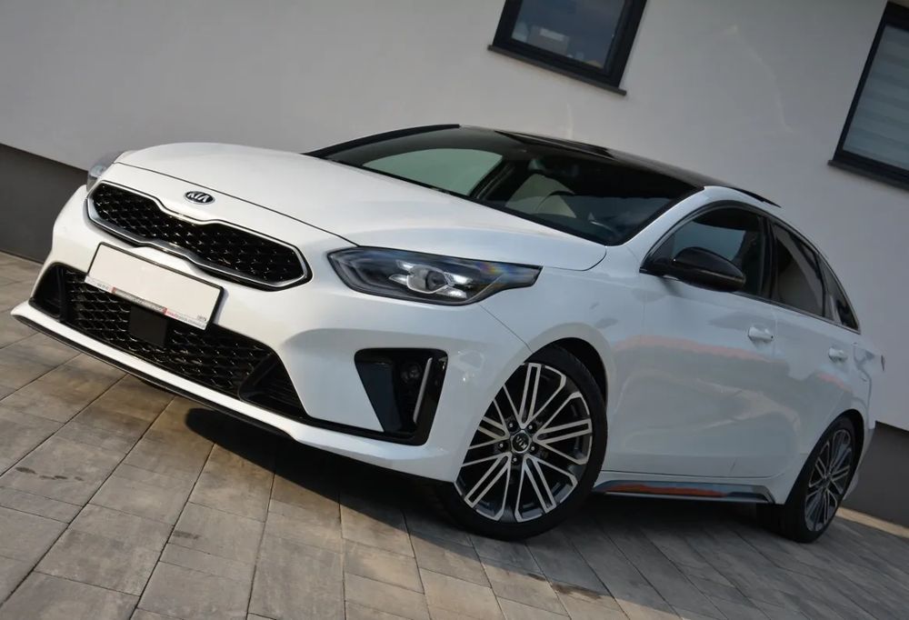 Kia Ceed 1.5 T-GDI DCT7 OPF GT LINE 2021