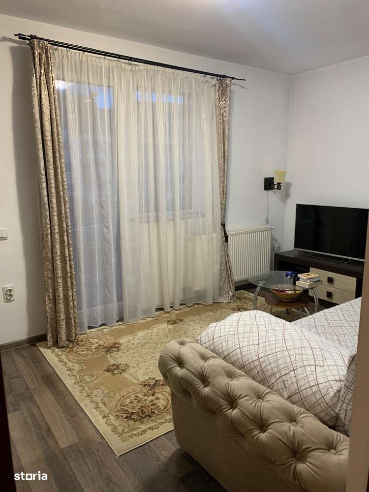 Garsoniera zona Tractorul mobilata complet etajul 1 - Imagine principală: 1/10