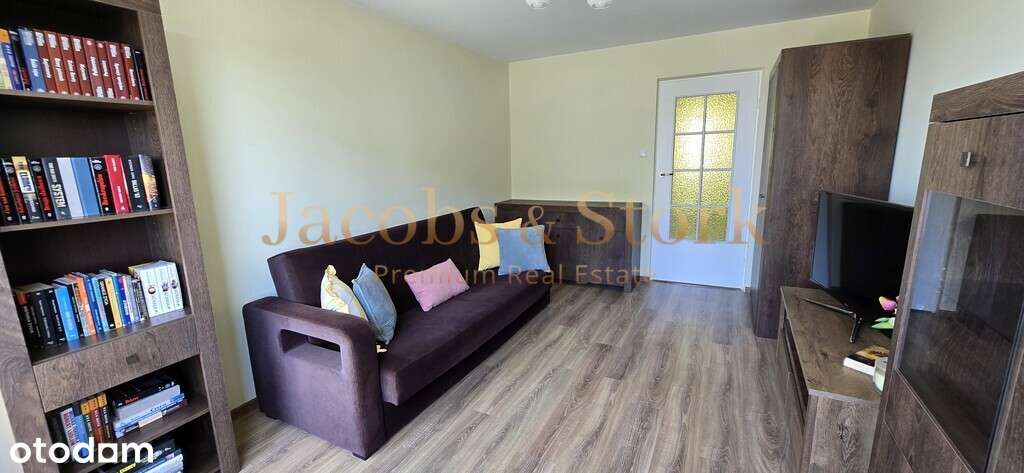 Ursus, 2 pokoje, piwnica, balkon-2