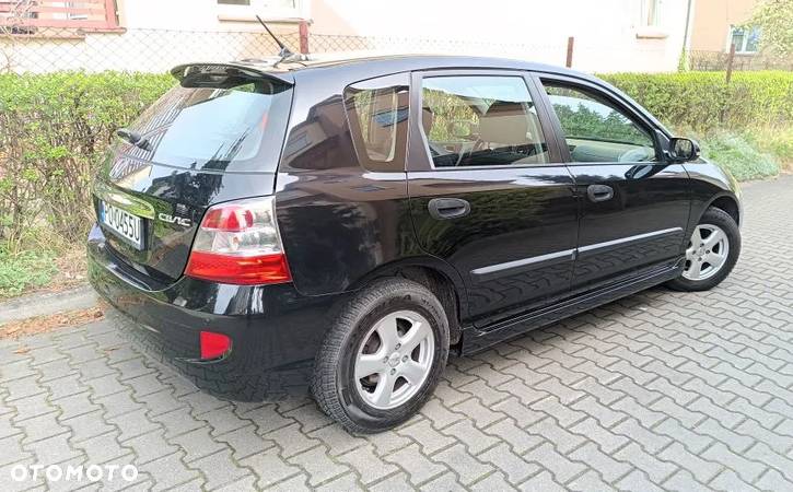 Honda Civic 1.4i S - 4