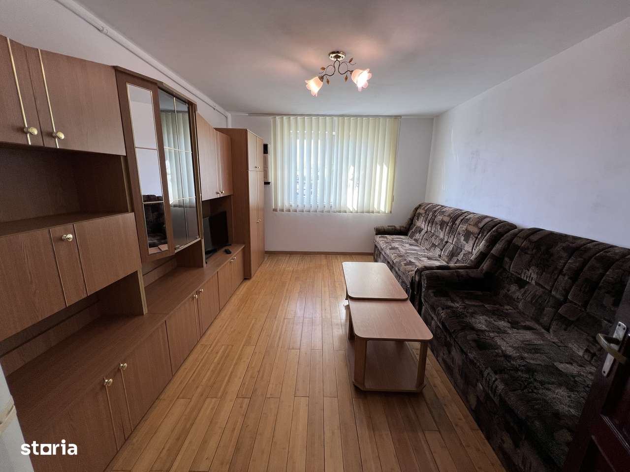 VAND garsoniera 1 camera, renovta, zona Lazaret-1