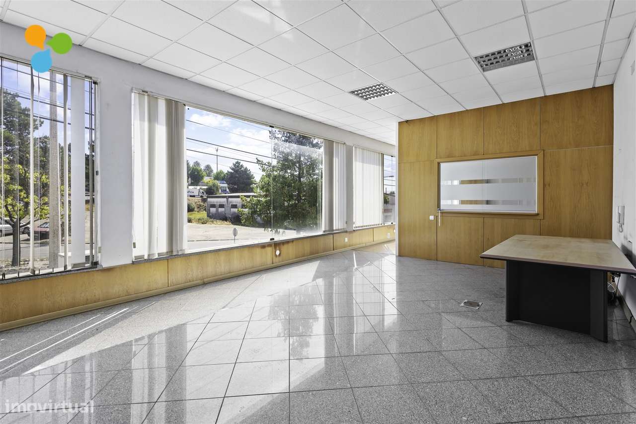 Escritórios para Serviços – Arrendamento em Zona Industrial Covilhã - Grande imagem: 5/18