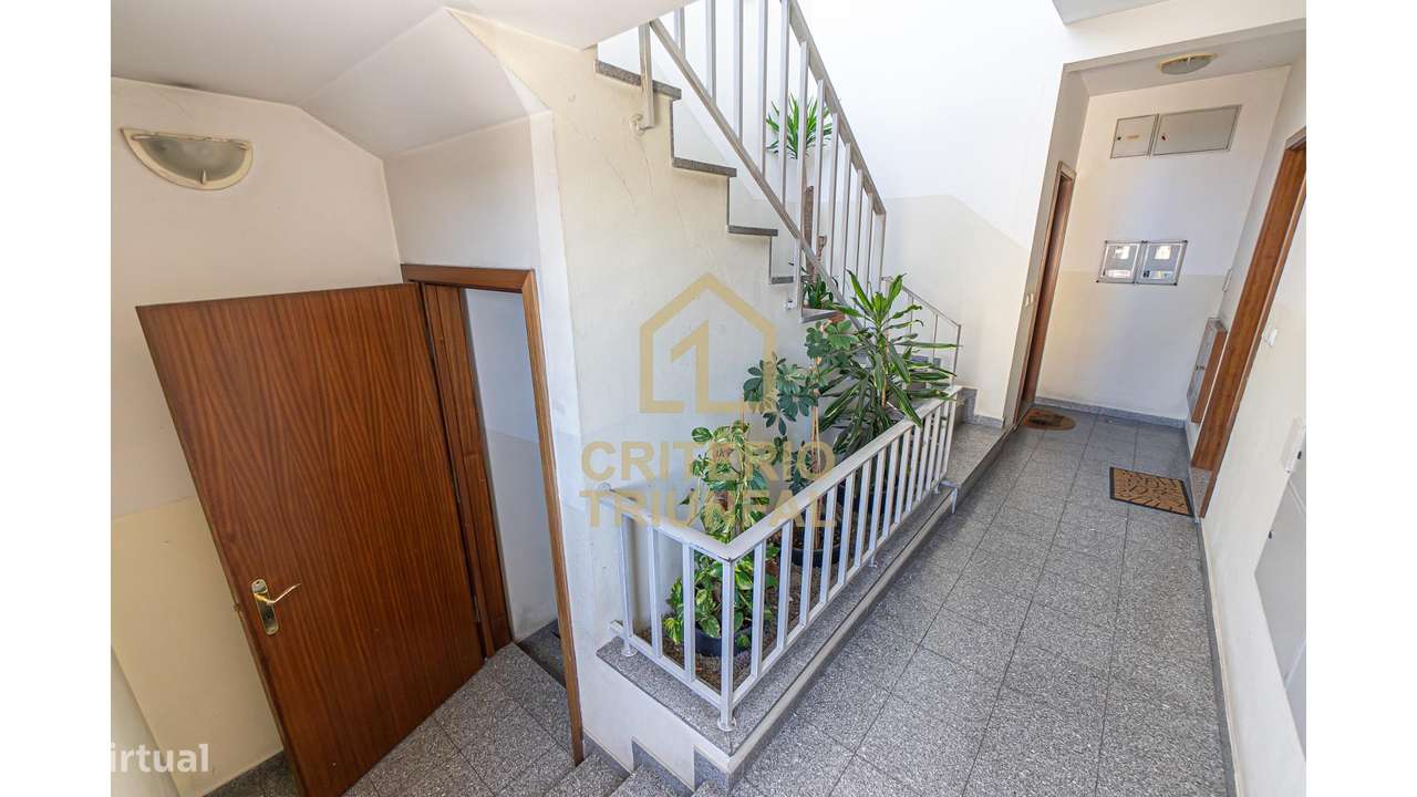 Apartamento T3 em Perozelo-27
