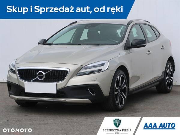 Volvo V40 - 2