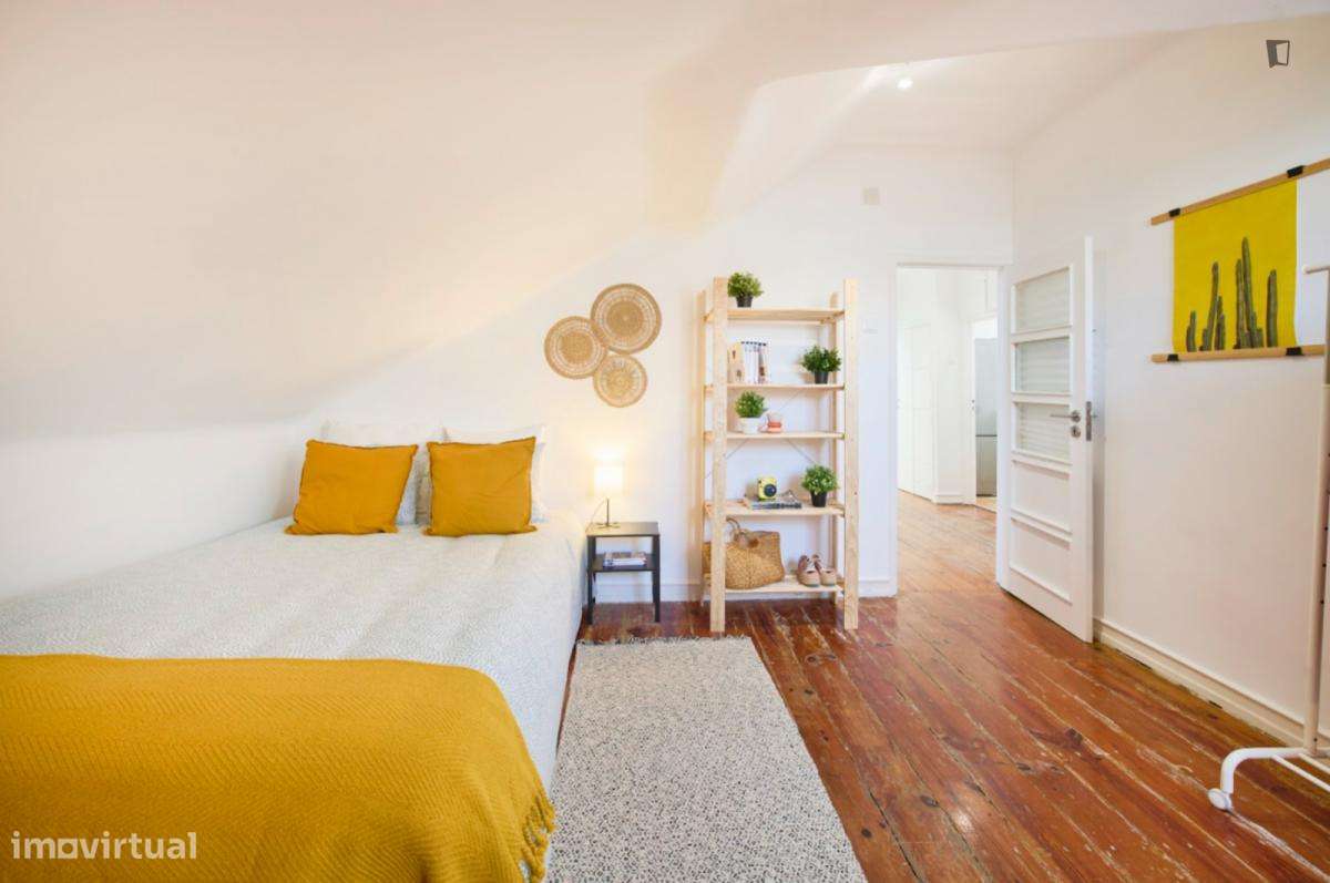 Quarto - localizado em São Bento Lisbon - Grande imagem: 4/30