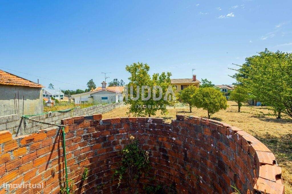 Oportunidade em Azurva – Moradia Isolada com Grande Terreno!-37