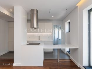 Apartamento T4 localizado junto à Rotunda da Boavista - Grande imagem: 3/34