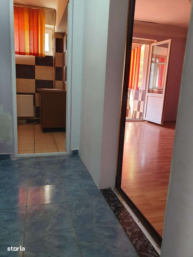 garsonieră Exercițiu / str. Traian , LIBERĂ / Amplasament DEOSEBIT !!!-2