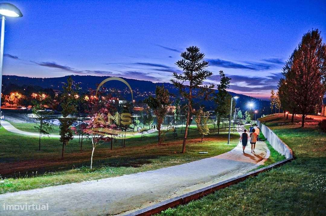 MORADIA GEMINADA NOVA V3-21