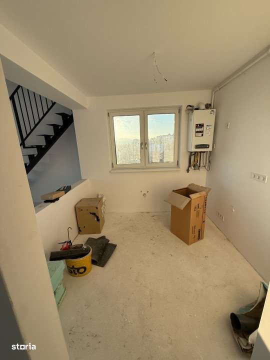 Apartament cu 3 camere, 85 mp, semidecomandat, zona Complex DaVinci - Imagine principală: 3/10