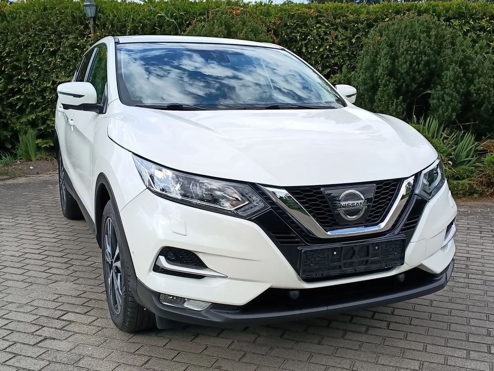 Nissan Qashqai II (2013-2021) 1.2 DIG-T N-Connecta 2017