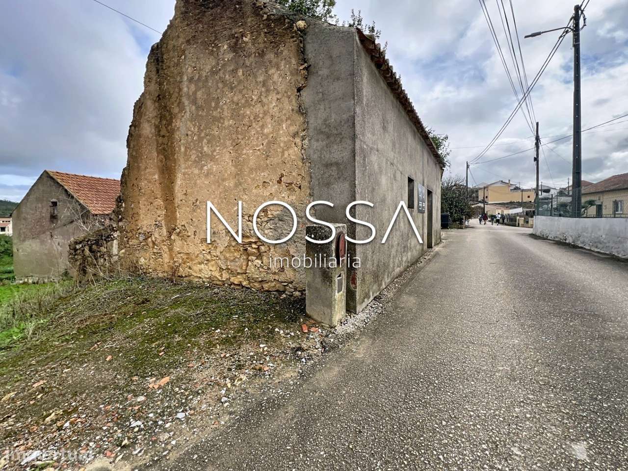 Ruína com 60m² | Terreno urbano | Sobral da Abelheira – Mafra-23