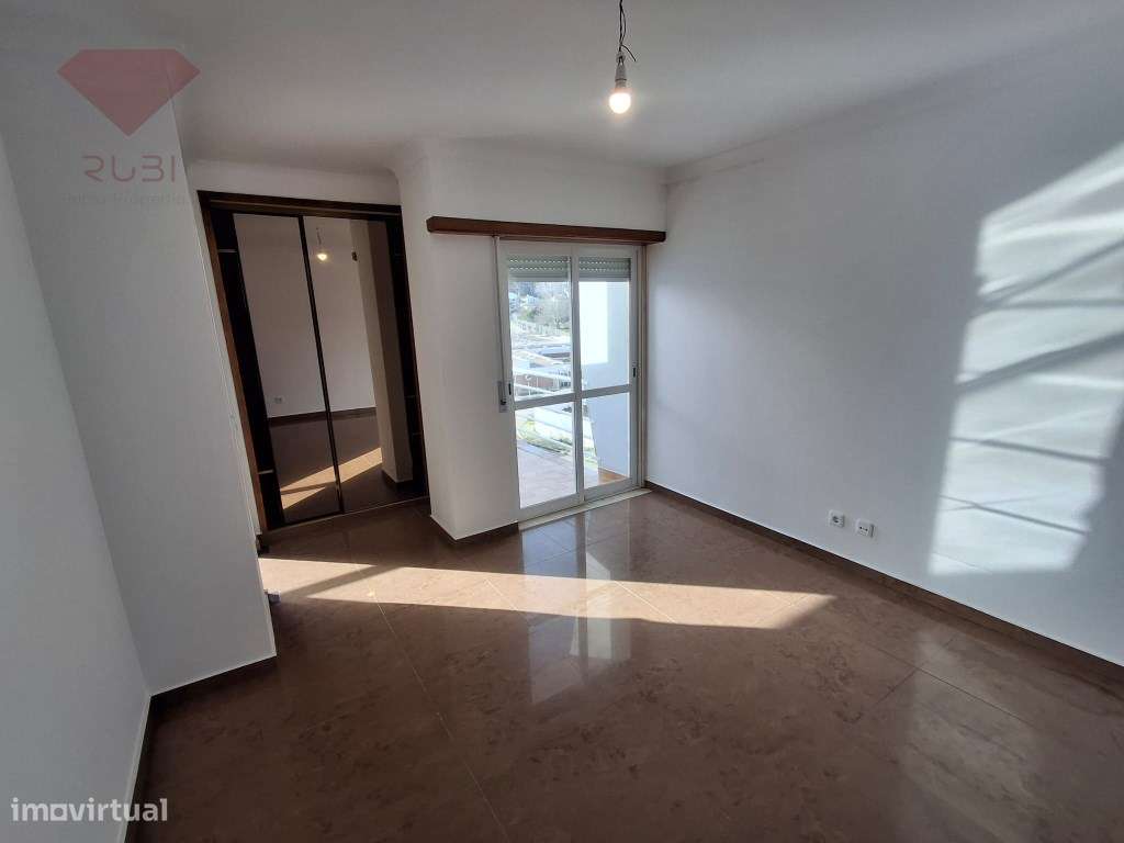 Moradia T4 à venda na Cotovia - Sesimbra-25