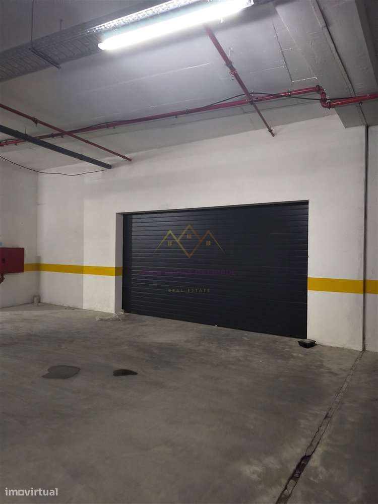 Penthouse T5 com varandas, 2 Garagens Box e Arrecadação, em Empreendim-57