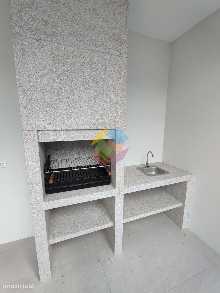 Magnífica Moradia T3 +1 em Stª. Maria da Feira-55