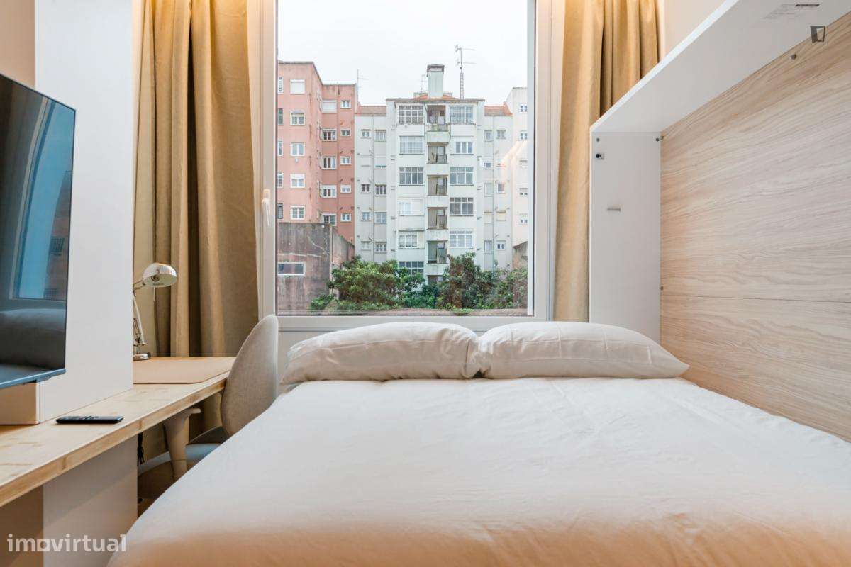 Quarto - localizado em Roma-Areeiro Lisbon - Grande imagem: 5/7