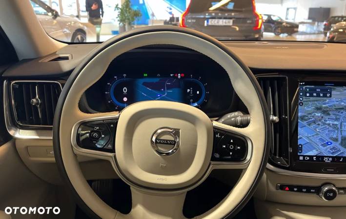 Volvo V60 Cross Country B4 D AWD Geartronic - 11