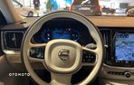 Volvo V60 Cross Country B4 D AWD Geartronic - 11