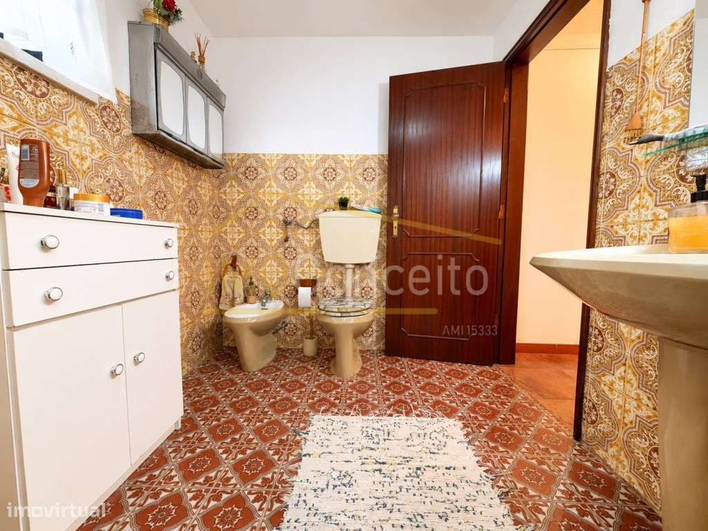 Moradia T3 em Porto Mendo - Tomar-22